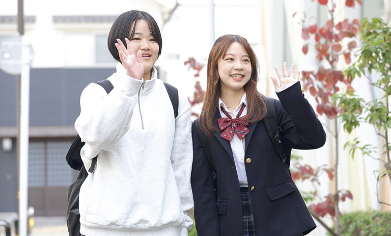 自分に合った通学スタイルが選べて、服装も自由！