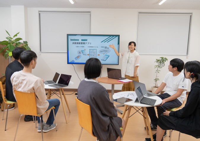 クラーク記念国際高等学校 福岡中央キャンパス