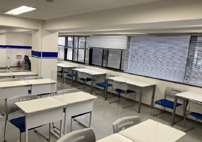 精華学園高等学校 新潟校