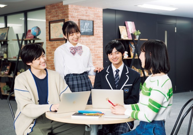 N高等学校・S高等学校・R高等学校　那覇キャンパス